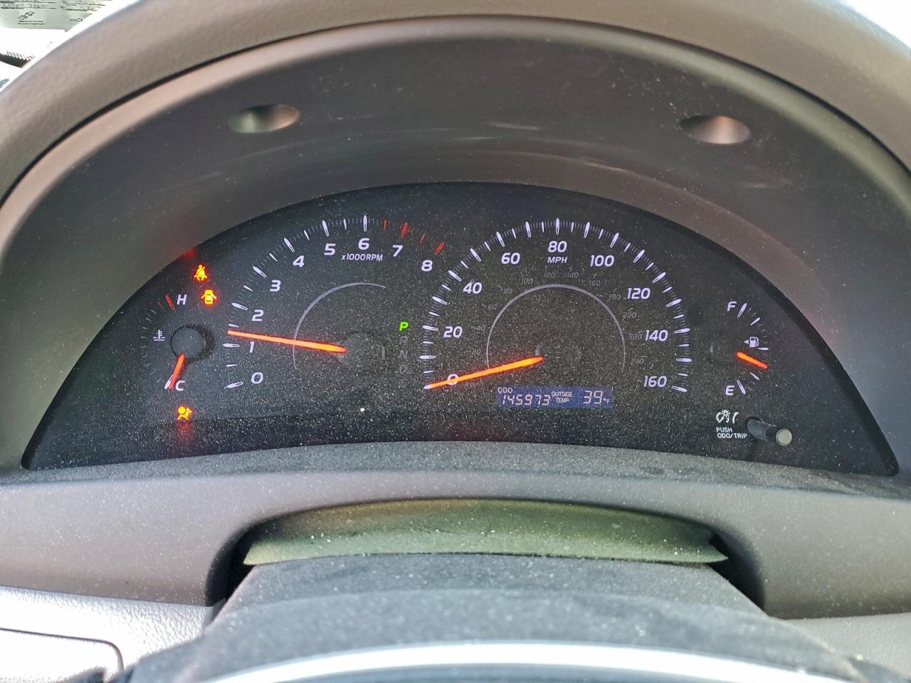 2011 TOYOTA CAMRY SE photo 9