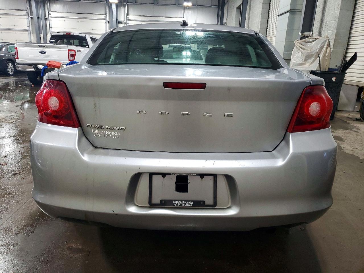 2014 DODGE AVENGER SE photo 6