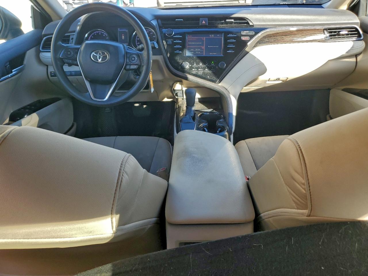 2019 TOYOTA CAMRY photo 8