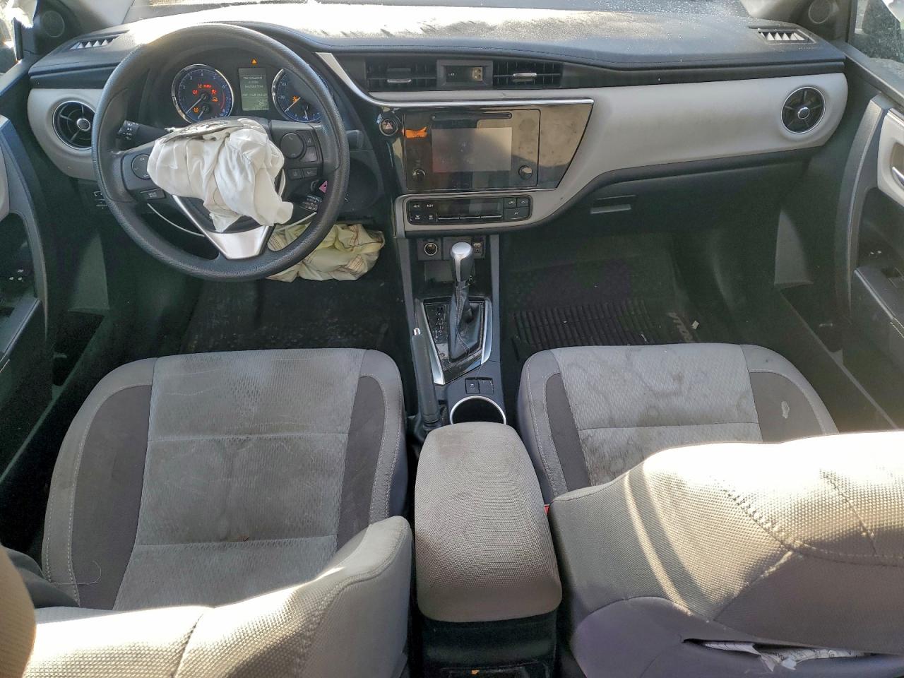 2018 TOYOTA COROLLA L photo 8