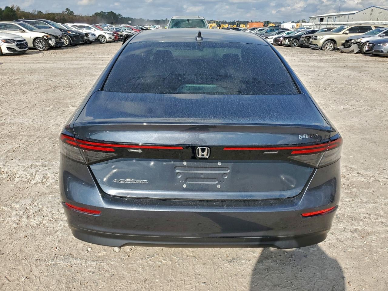 2024 HONDA ACCORD EX photo 6