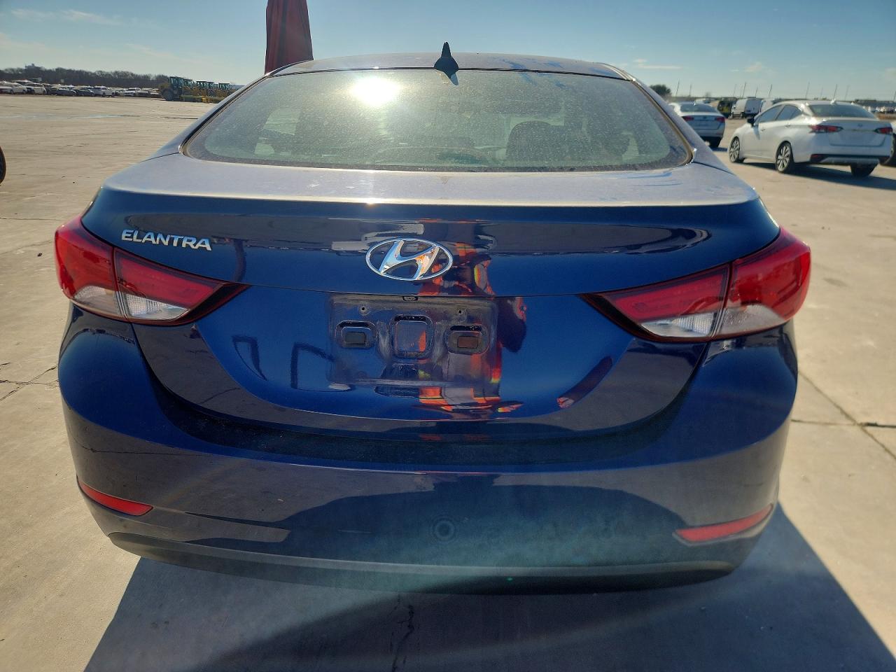 2014 HYUNDAI ELANTRA SE photo 6