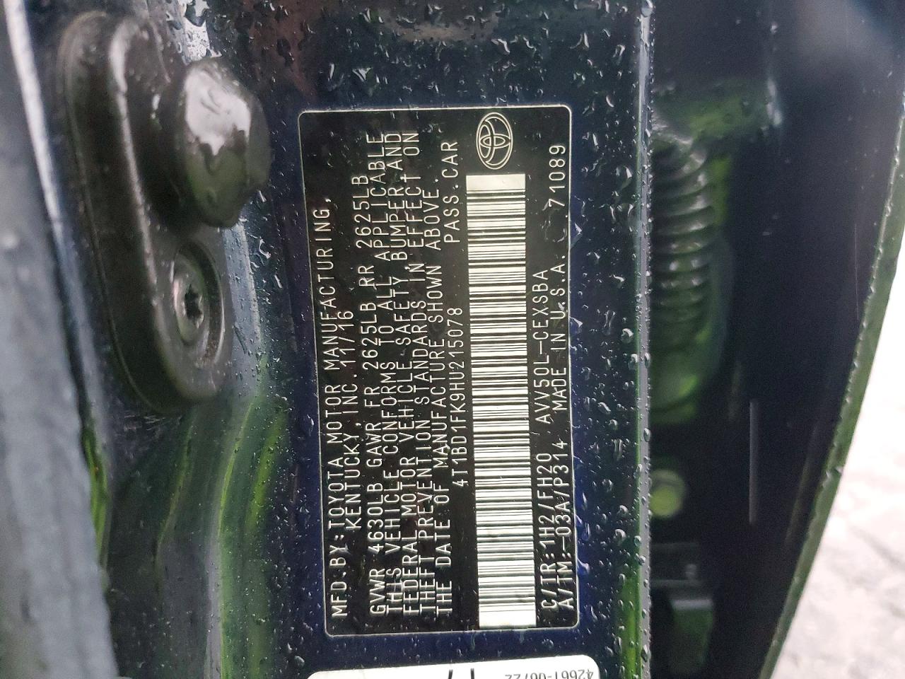 2017 TOYOTA CAMRY HYBRID photo 12