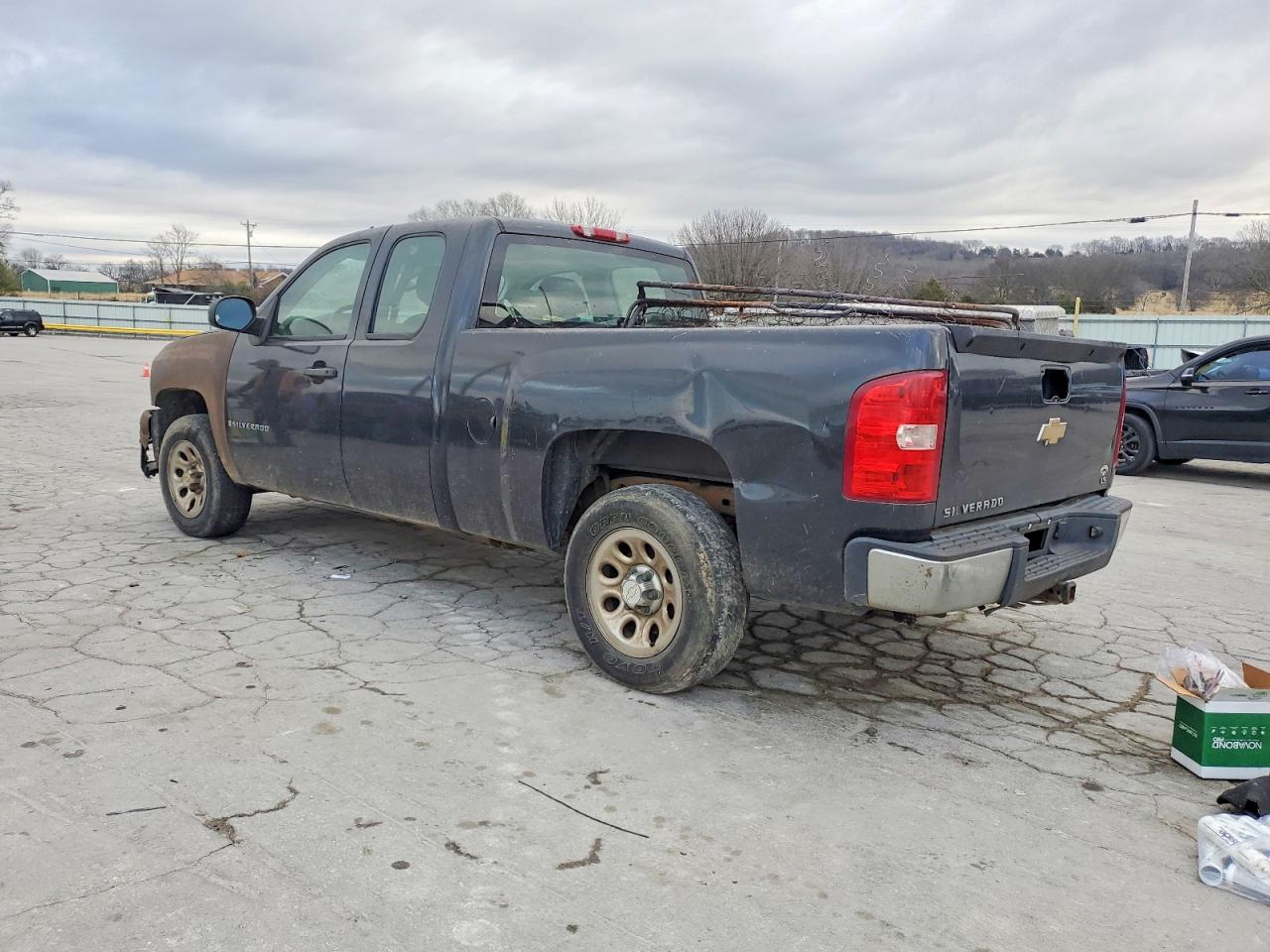 2009 CHEVROLET SILVERADO C1500 photo 2