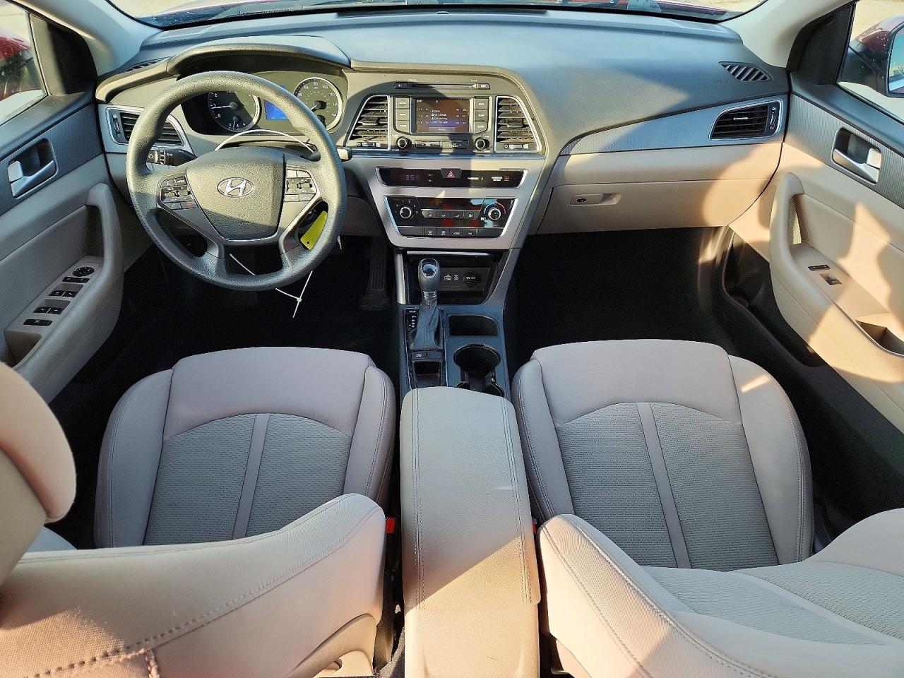 2015 HYUNDAI SONATA SE photo 8