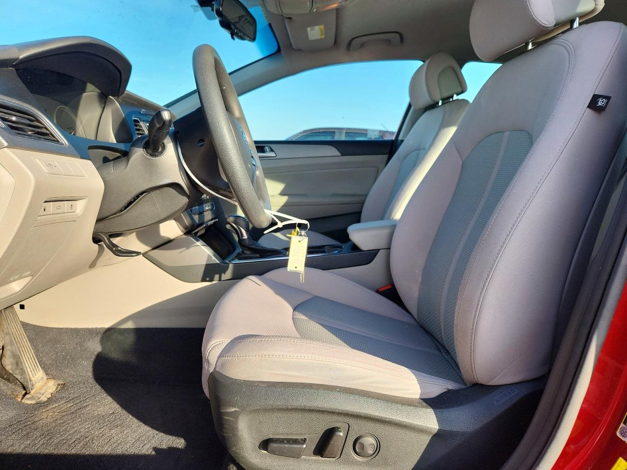 2015 HYUNDAI SONATA SE photo 7