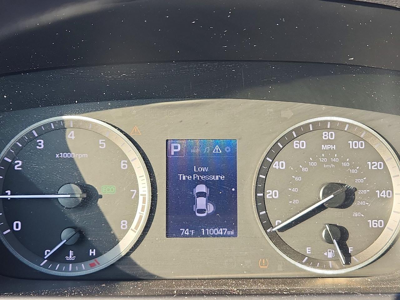 2015 HYUNDAI SONATA SE photo 9