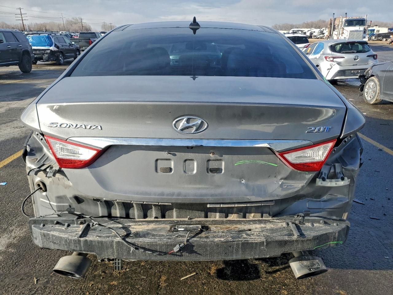 2013 HYUNDAI SONATA SE photo 6