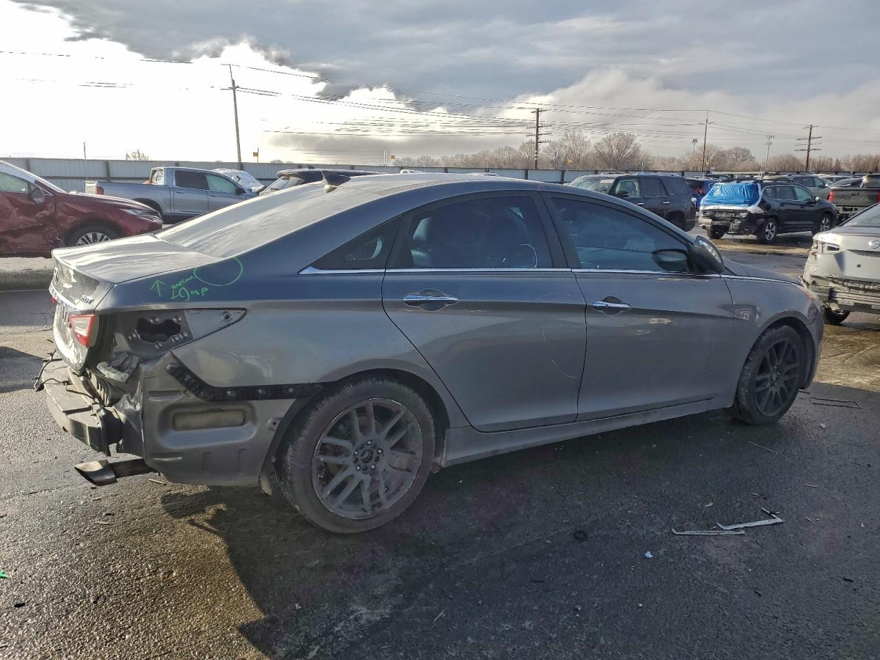 2013 HYUNDAI SONATA SE photo 3