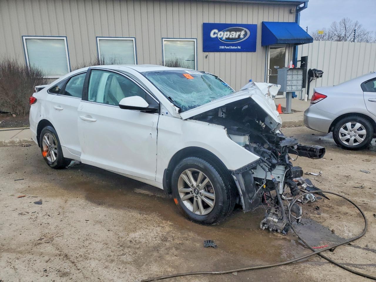 2015 HYUNDAI SONATA SE photo 4