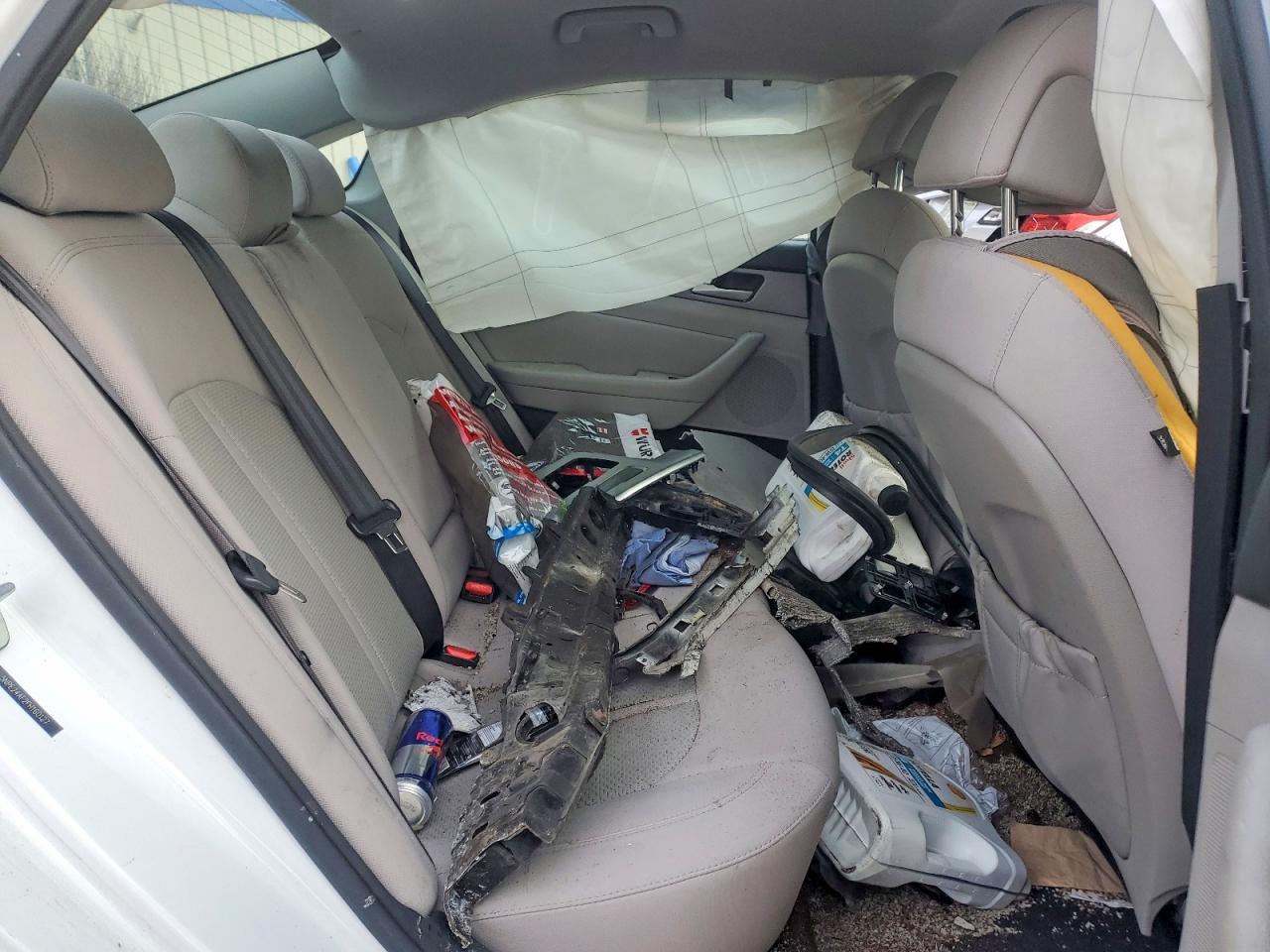 2015 HYUNDAI SONATA SE photo 10