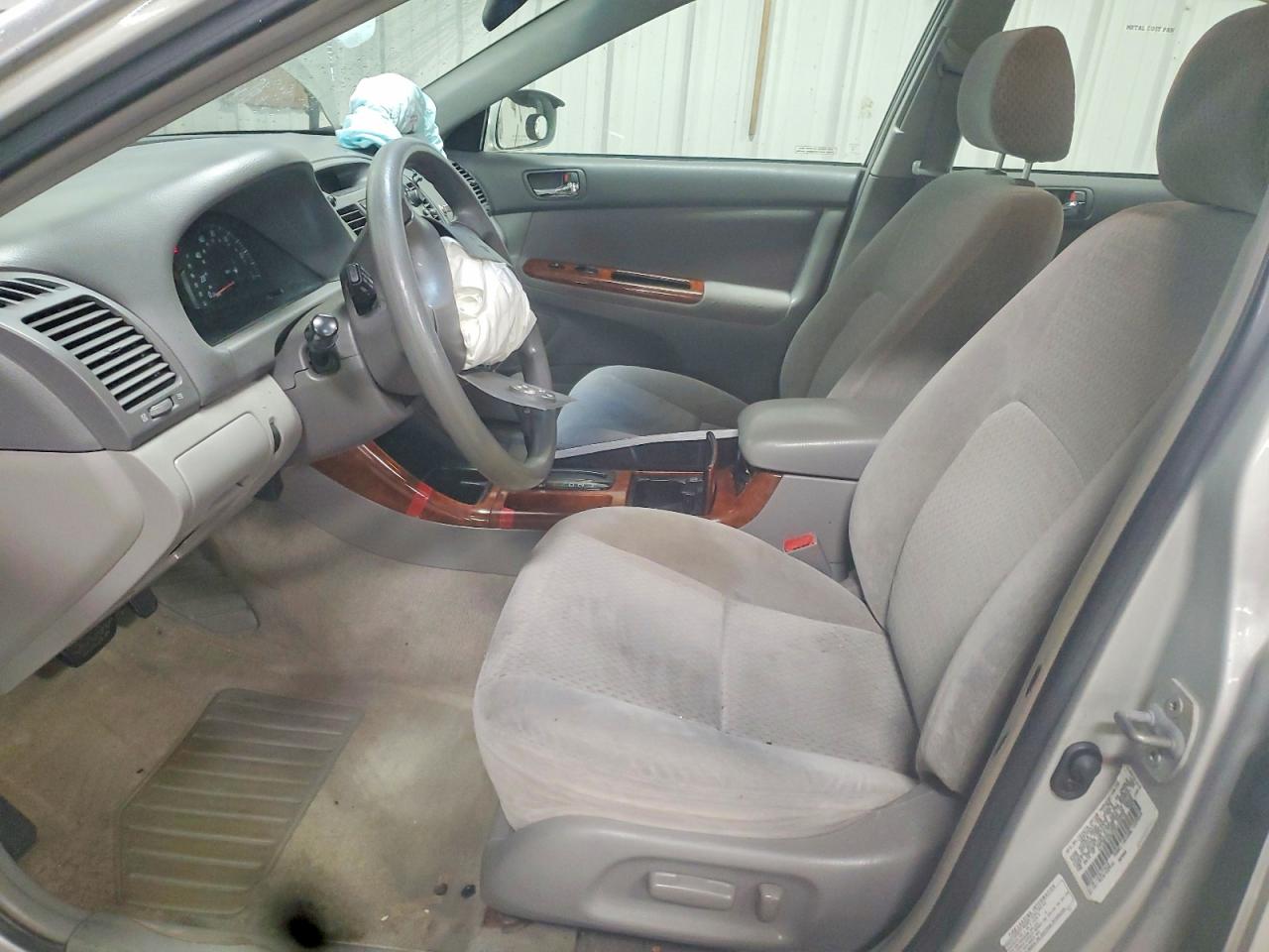2003 TOYOTA CAMRY LE photo 19