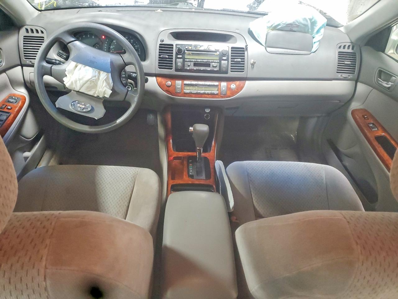 2003 TOYOTA CAMRY LE photo 22