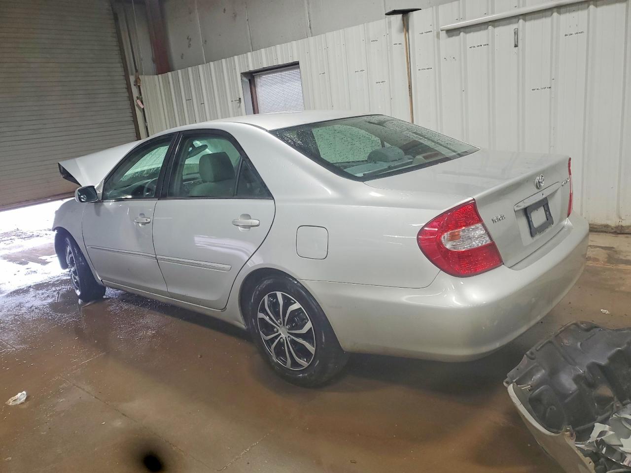 2003 TOYOTA CAMRY LE photo 4
