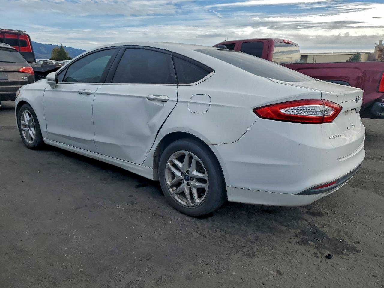 2015 FORD FUSION SE photo 2