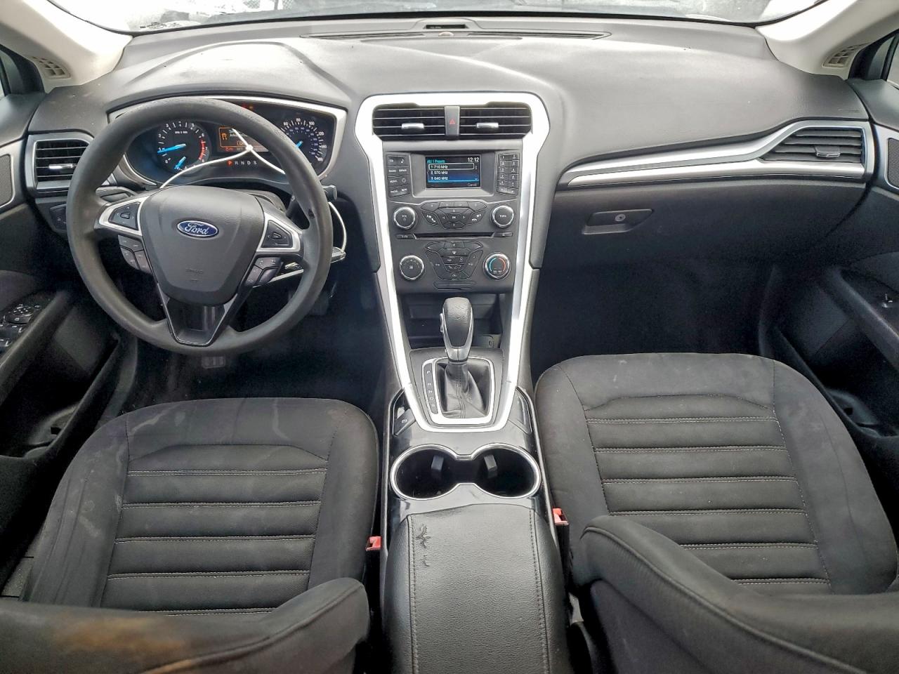 2015 FORD FUSION SE photo 8