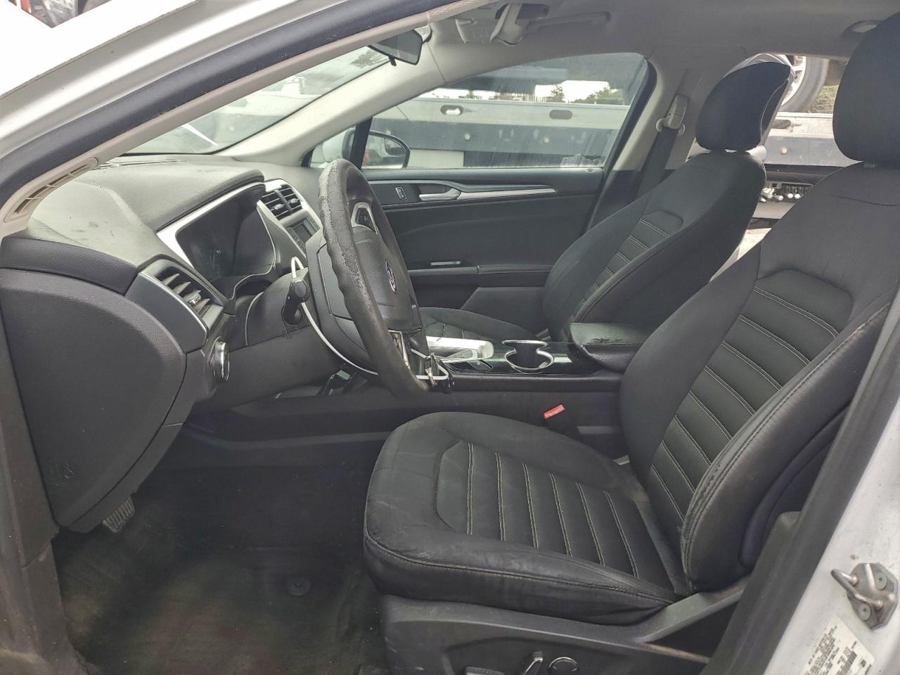 2015 FORD FUSION SE photo 7