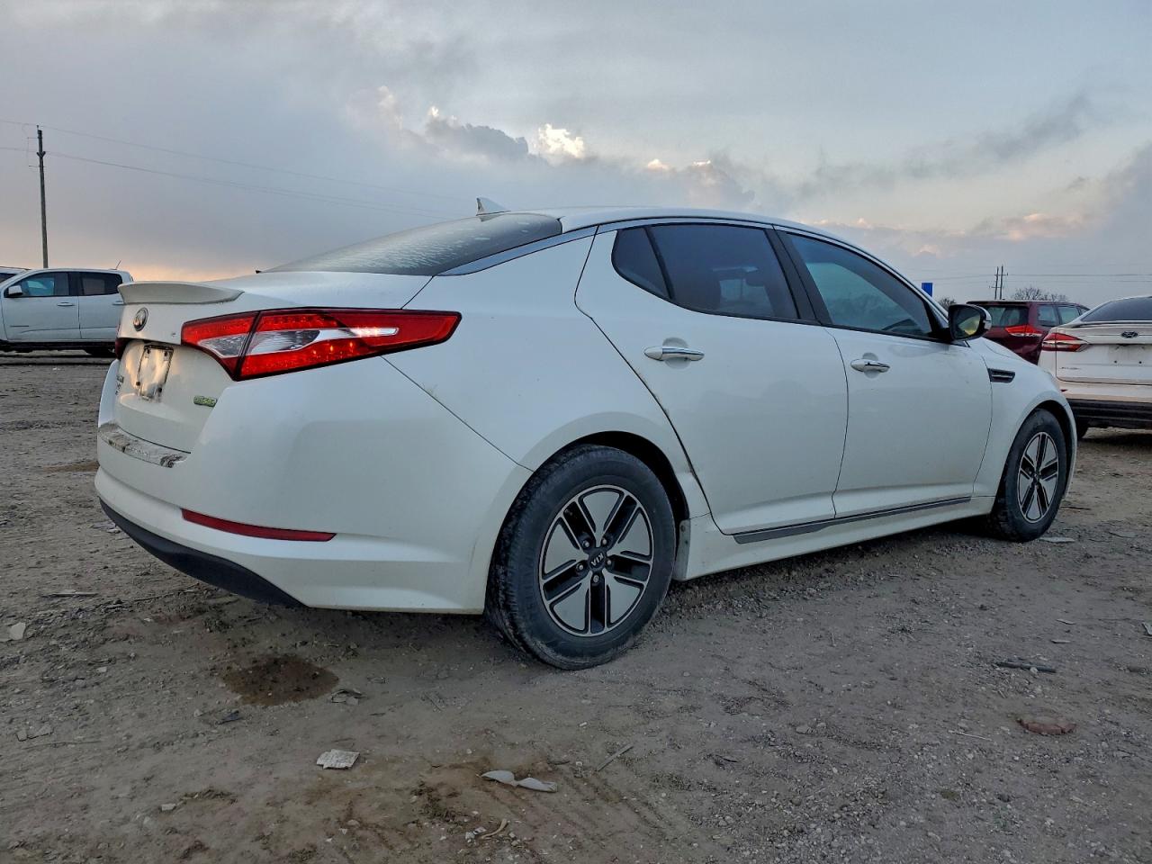 2012 KIA OPTIMA HYBRID photo 3