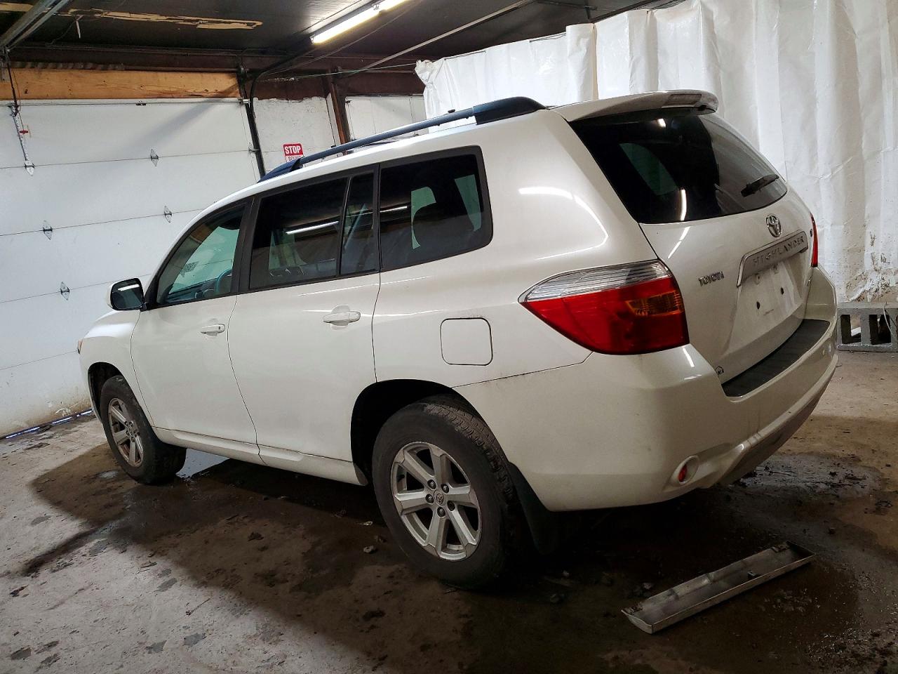 2008 TOYOTA HIGHLANDER photo 2