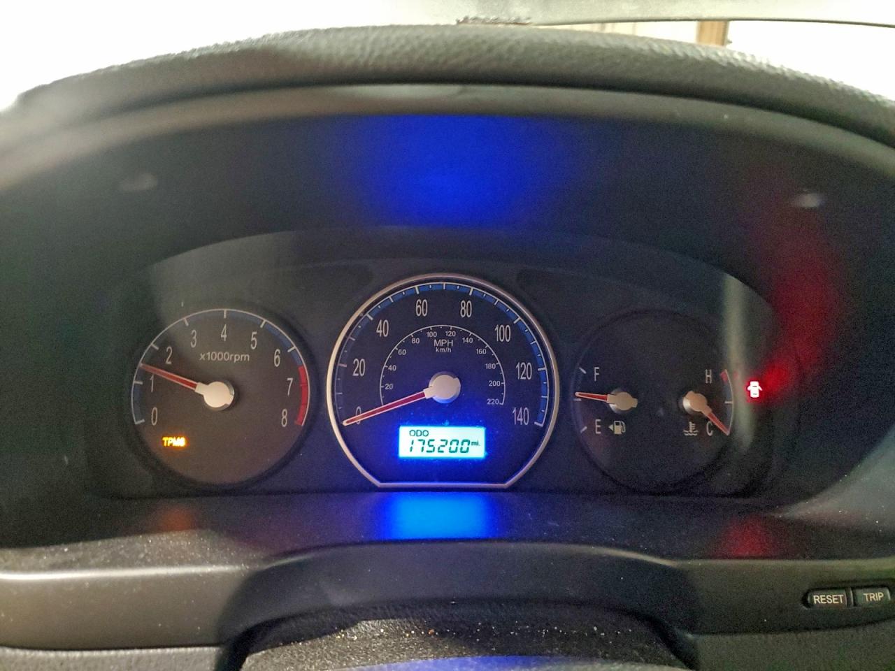 2009 HYUNDAI SANTA FE GLS photo 9
