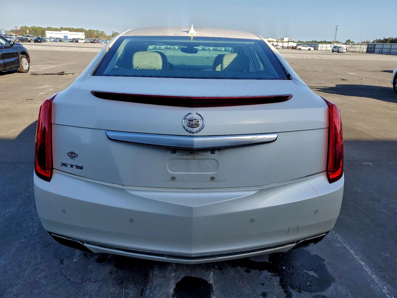 2013 CADILLAC XTS LUXURY COLLECTION photo 6