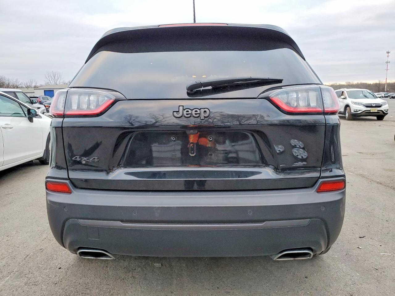 2021 JEEP CHEROKEE LATITUDE LUX photo 6