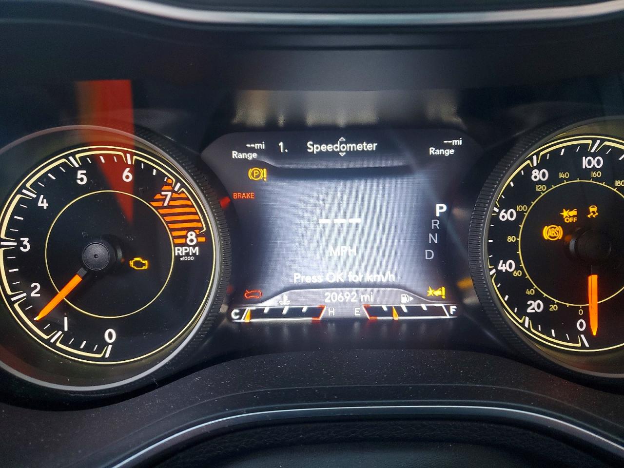 2021 JEEP CHEROKEE LATITUDE LUX photo 9