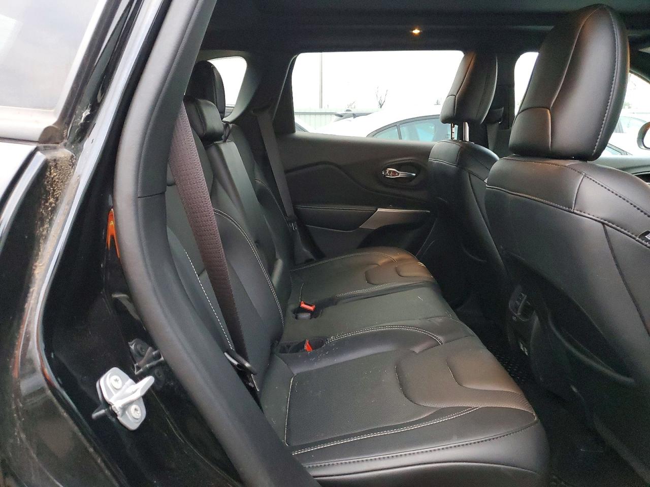 2021 JEEP CHEROKEE LATITUDE LUX photo 10