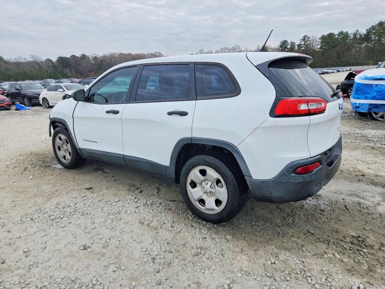 2014 JEEP CHEROKEE SPORT photo 2