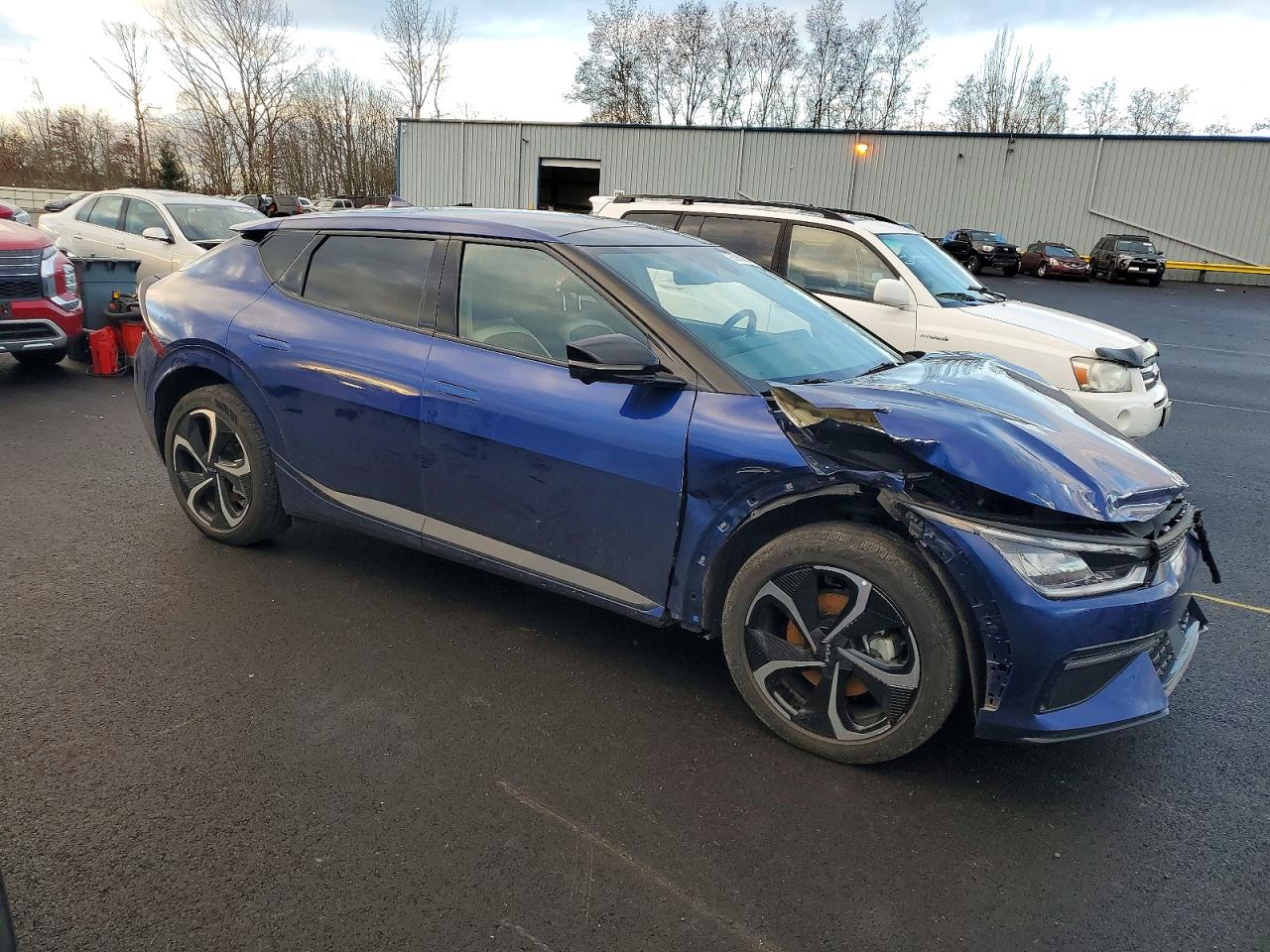 2024 KIA EV6 GT LINE photo 4