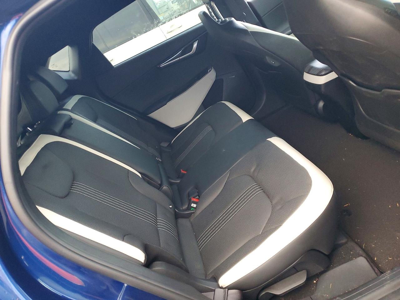 2024 KIA EV6 GT LINE photo 10