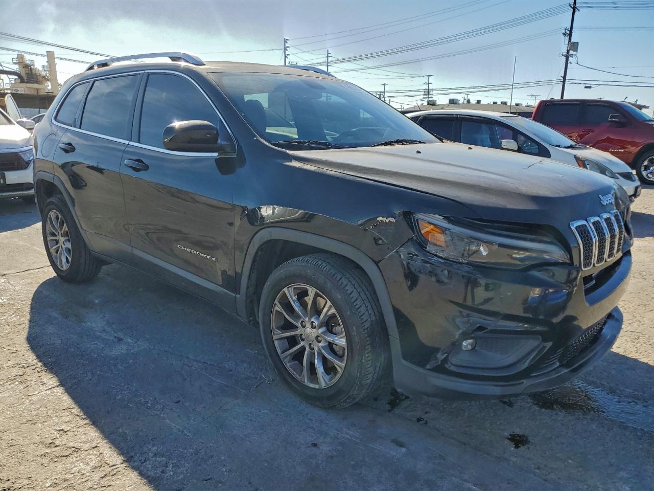 2019 JEEP CHEROKEE LATITUDE photo 4