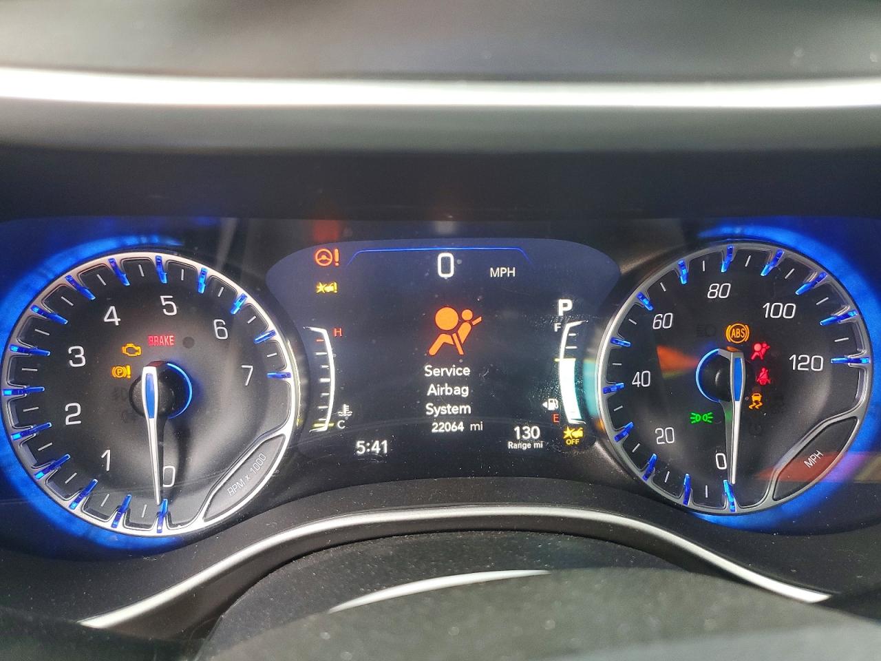 2025 CHRYSLER PACIFICA SELECT photo 9