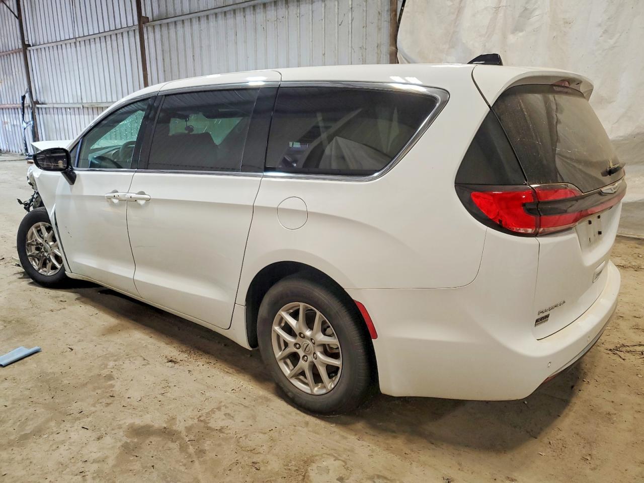 2025 CHRYSLER PACIFICA SELECT photo 2