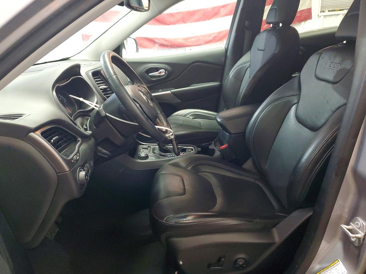 2019 JEEP CHEROKEE LIMITED photo 7