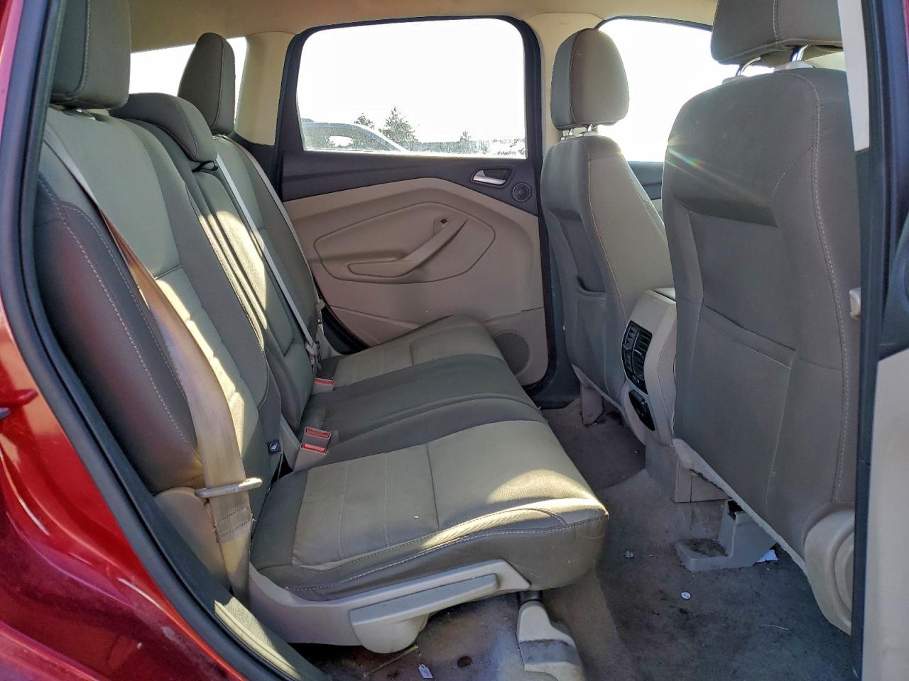 2015 FORD ESCAPE SE photo 21