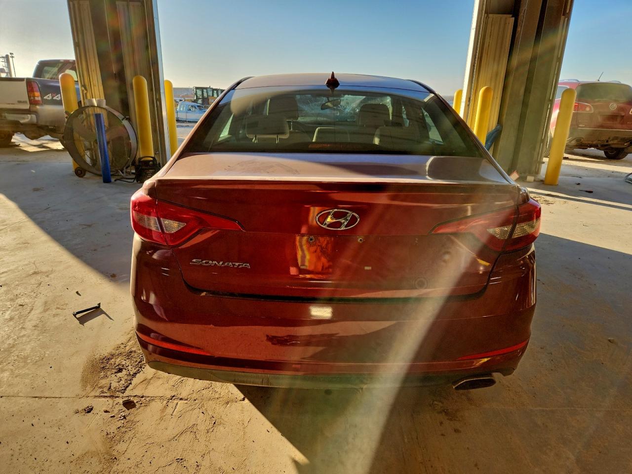 2015 HYUNDAI SONATA SE photo 6