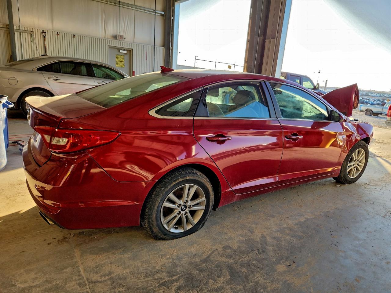 2015 HYUNDAI SONATA SE photo 3