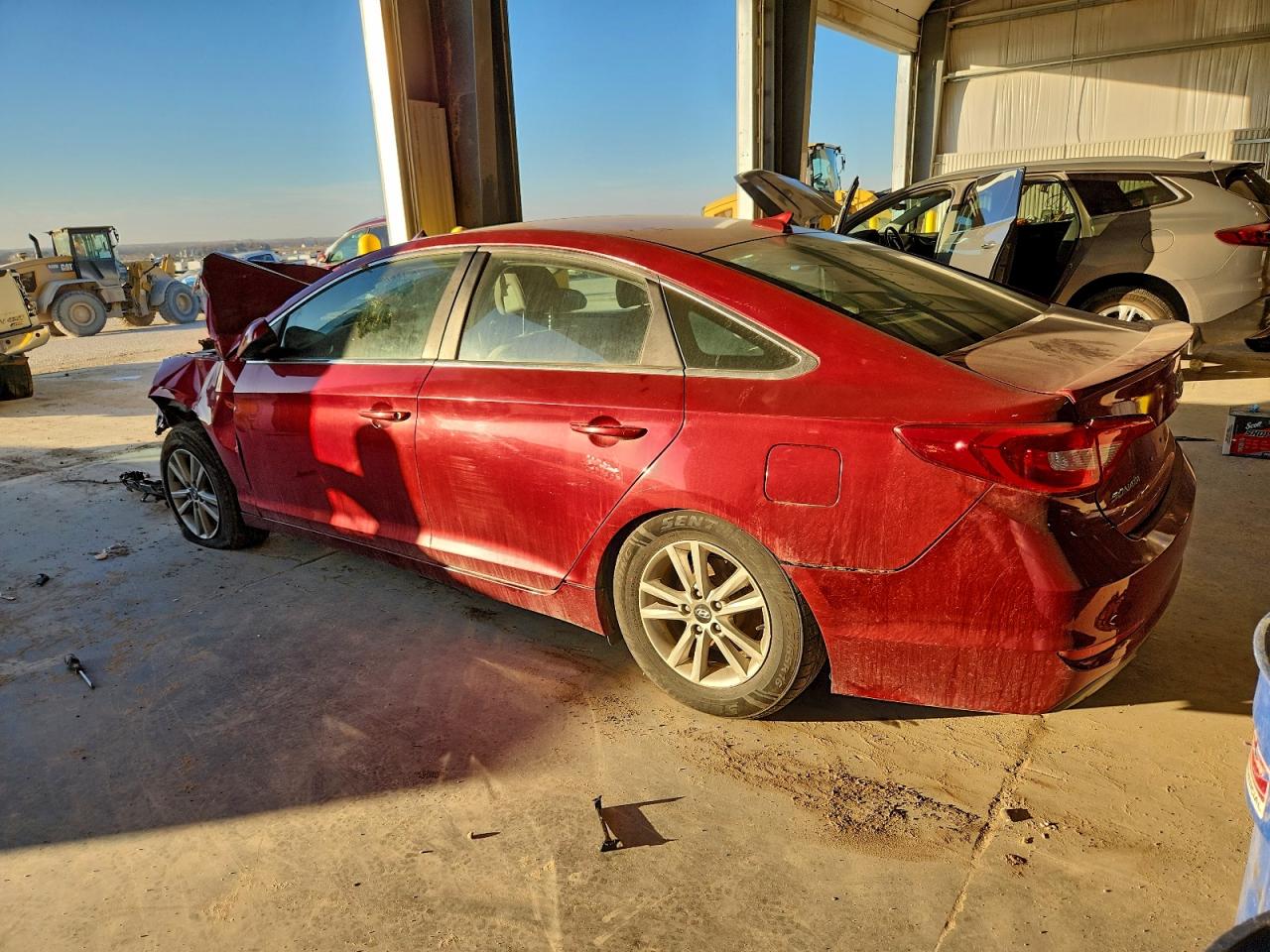 2015 HYUNDAI SONATA SE photo 2