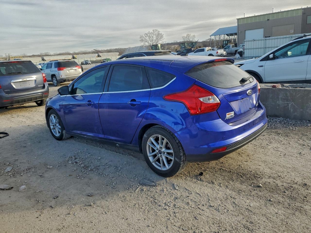 2013 FORD FOCUS TITANIUM photo 2