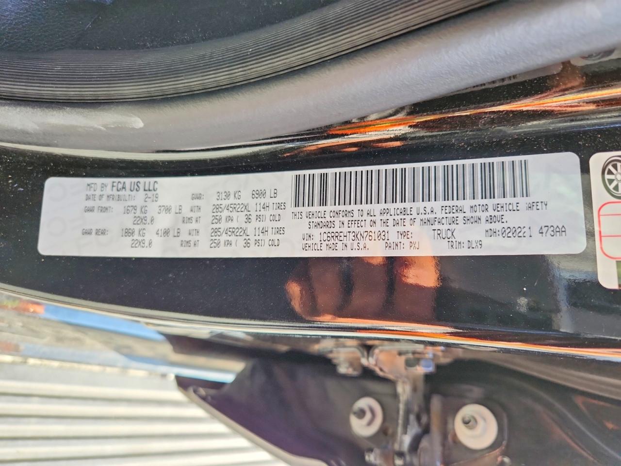 2019 RAM 1500 LIMITED photo 12