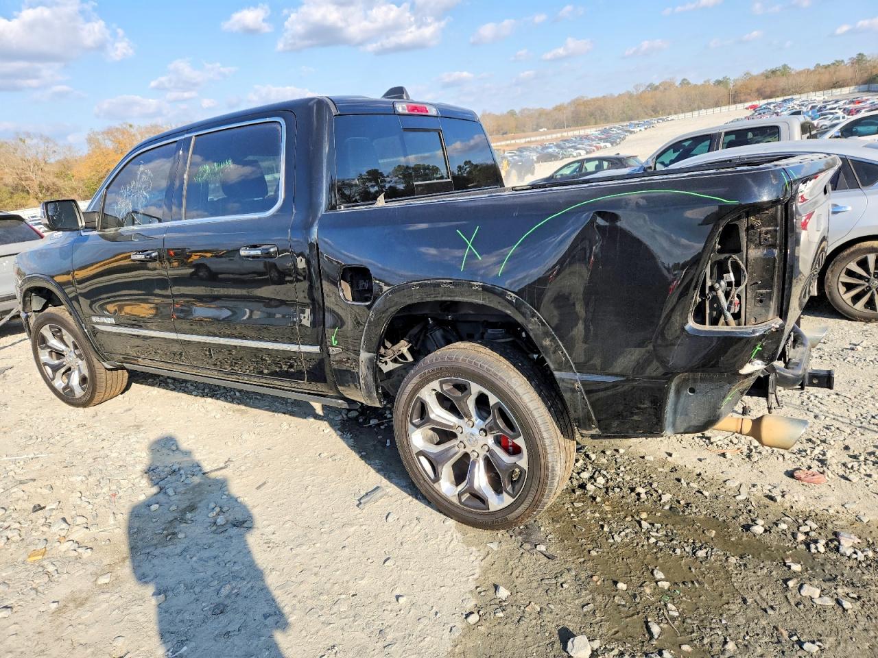 2019 RAM 1500 LIMITED photo 2