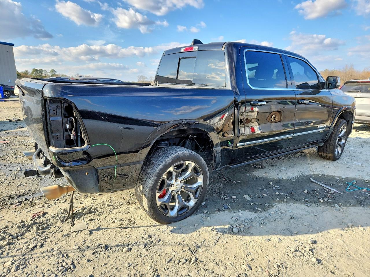 2019 RAM 1500 LIMITED photo 3