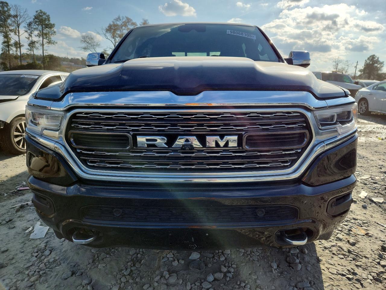 2019 RAM 1500 LIMITED photo 5