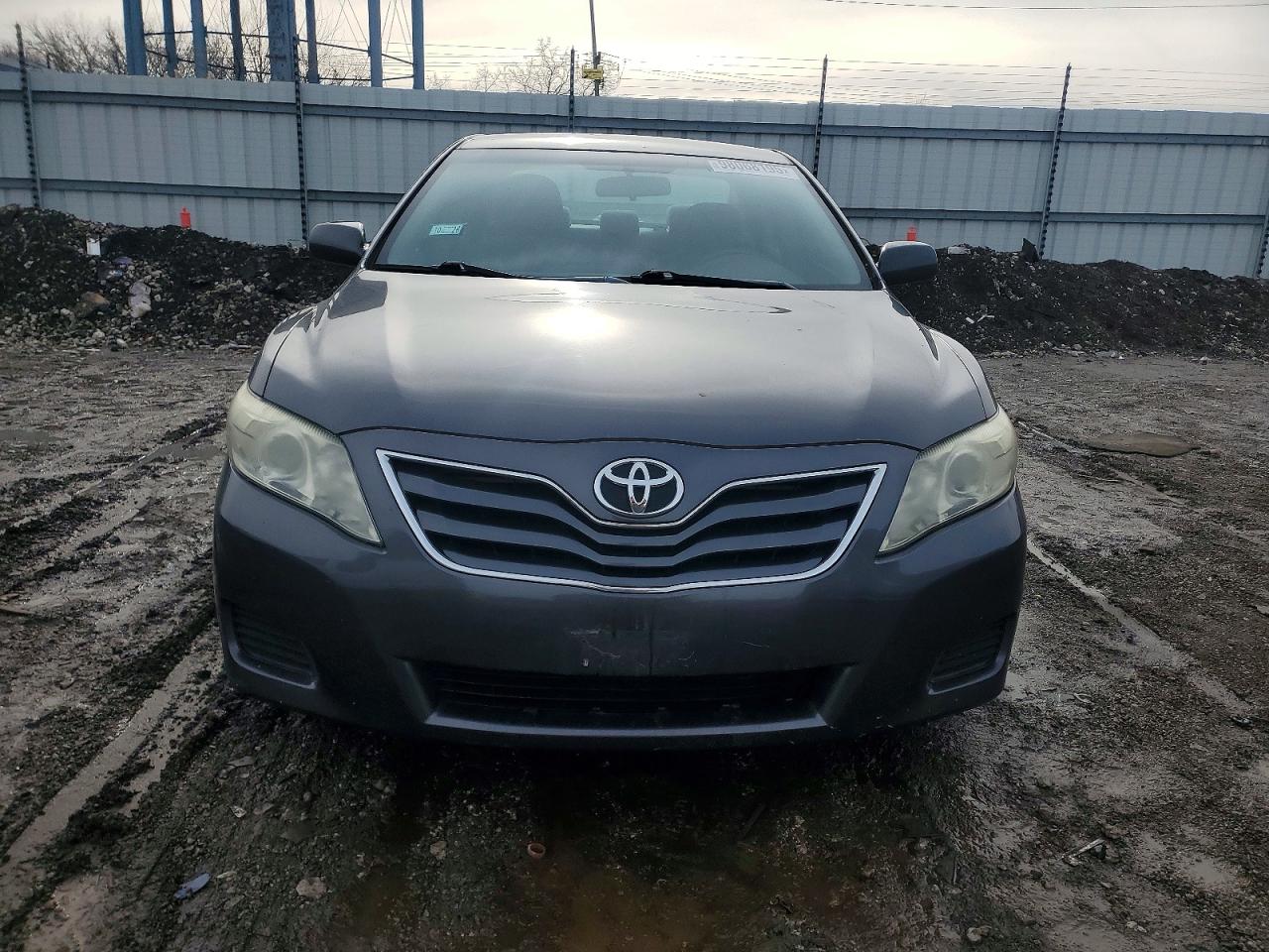 2011 TOYOTA CAMRY BASE photo 5