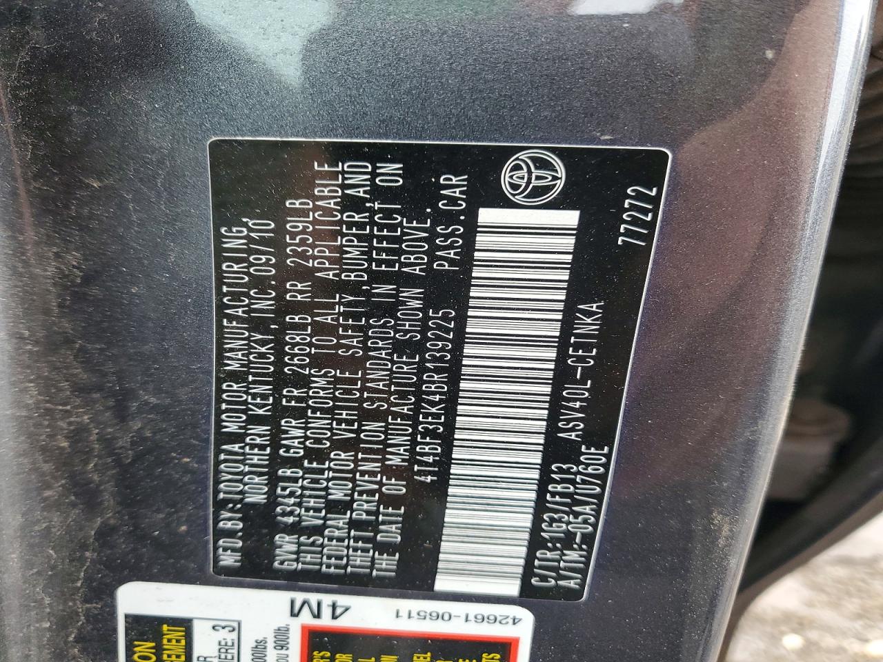2011 TOYOTA CAMRY BASE photo 12