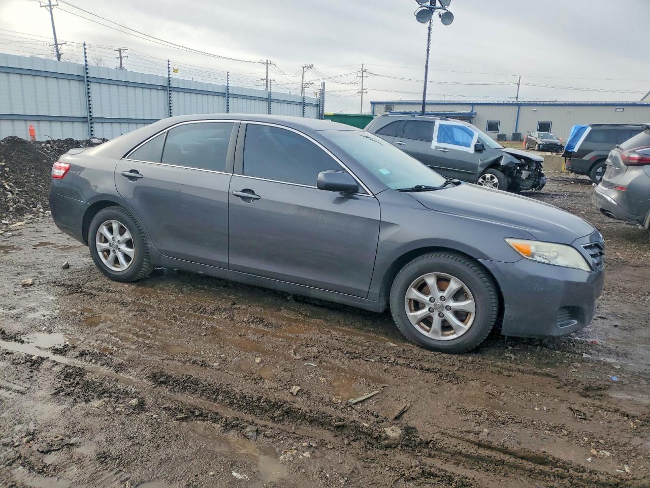 2011 TOYOTA CAMRY BASE photo 4