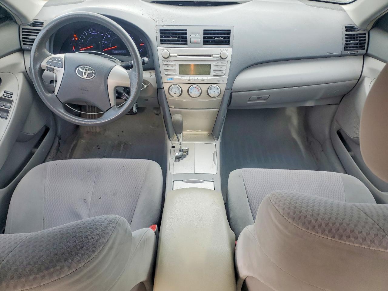 2011 TOYOTA CAMRY BASE photo 8