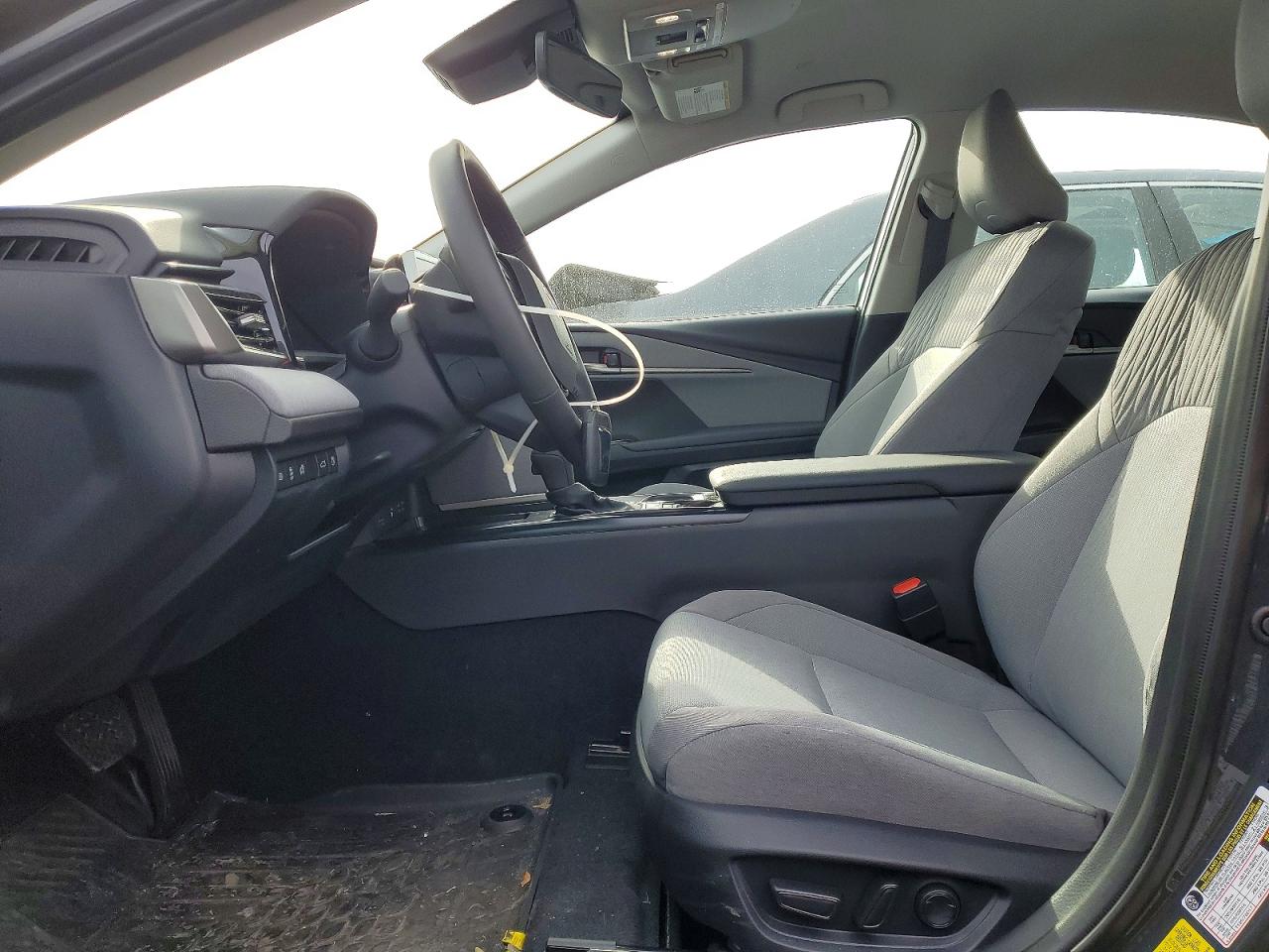 2025 TOYOTA CAMRY XSE photo 7