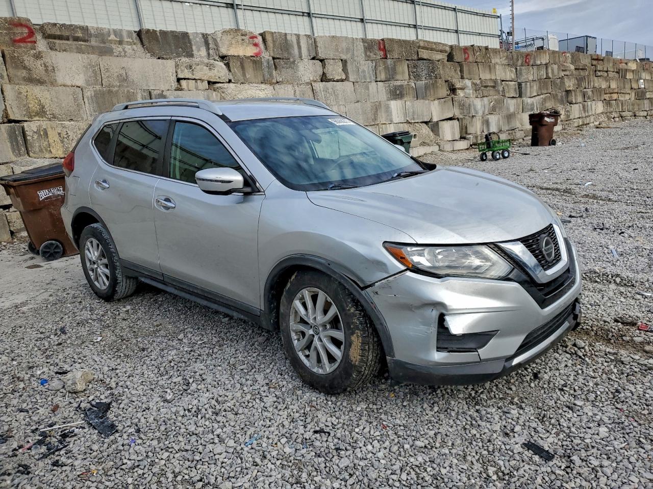 2018 NISSAN ROGUE S photo 4